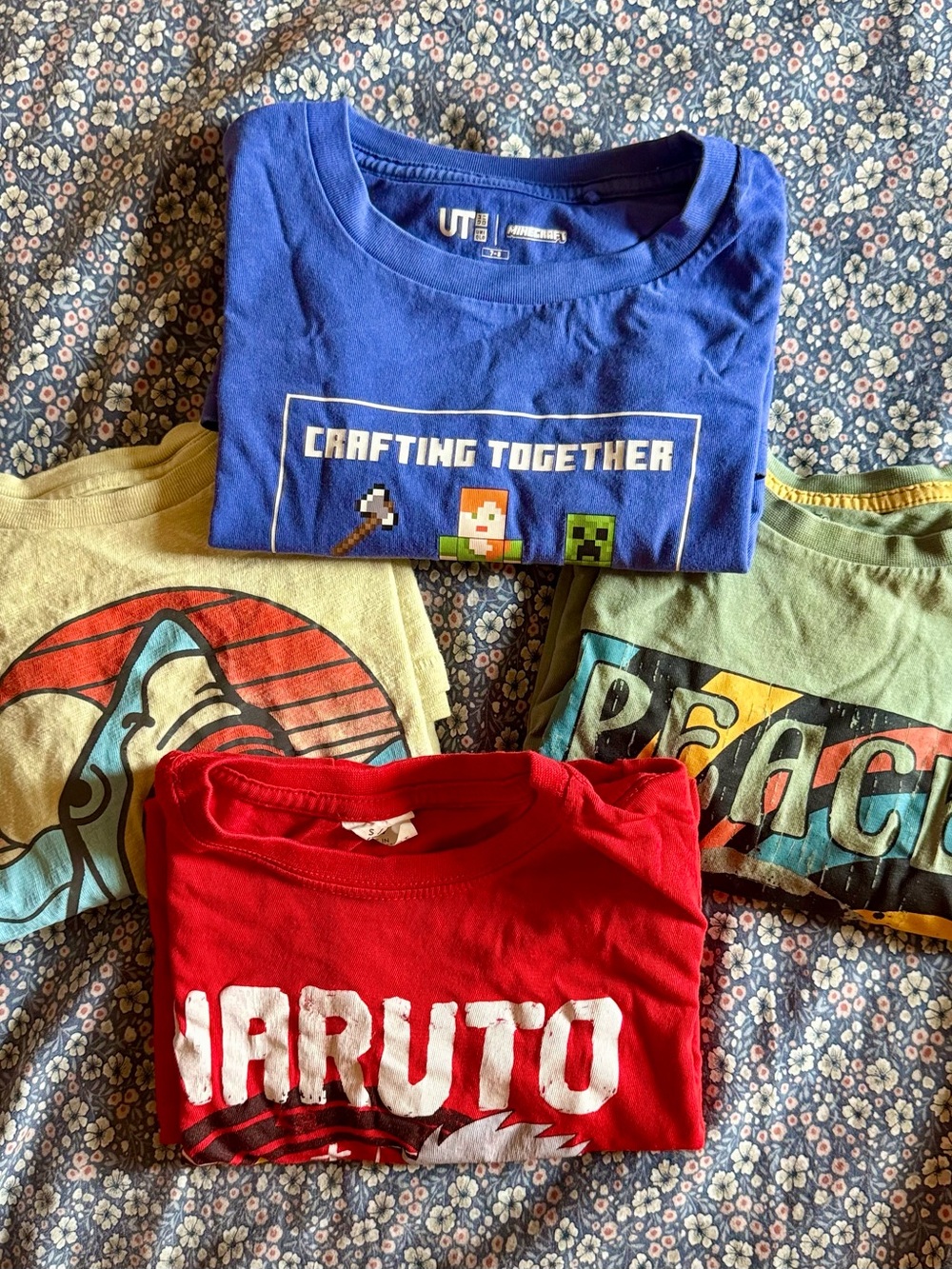 Bundle of tshirts boys size 7